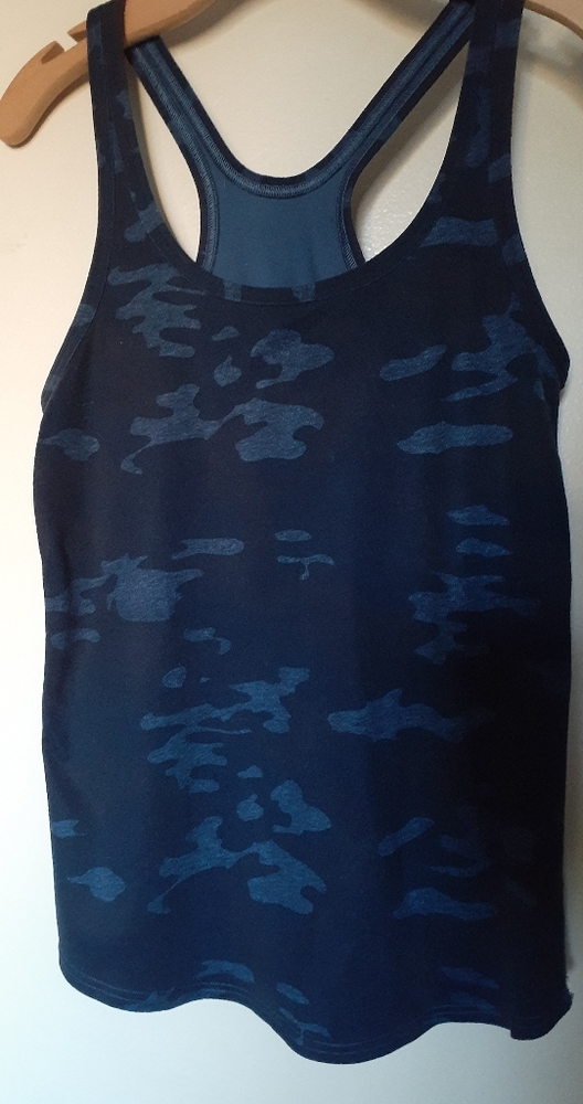 Lululemon  cool racer back blue camo top nulu